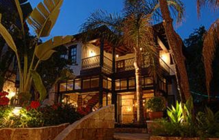 TUVANA HOTEL