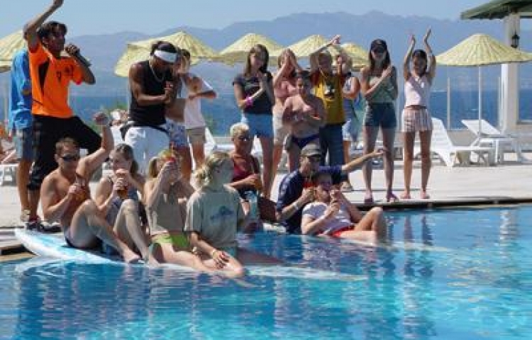 MALAMA BEACH HOTEL