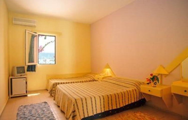 MALAMA BEACH HOTEL