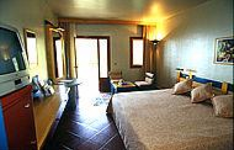 SEA GARDEN HOTEL