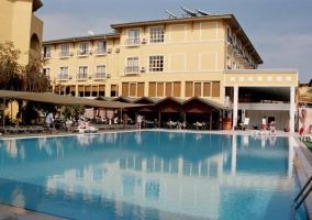 CLUB BELLA SUN