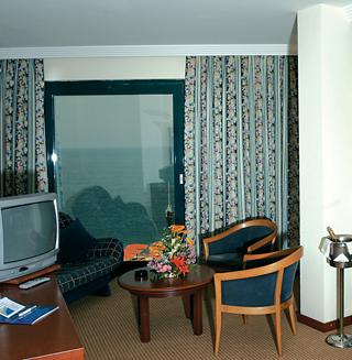 GOLDEN LOTUS HOTEL