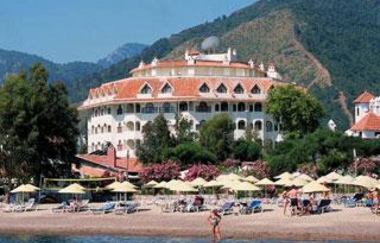 FORTUNA BEACH HOTEL