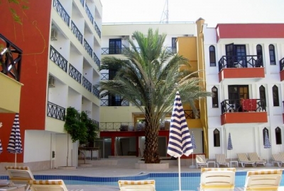 CLUB CEMAR BEACH