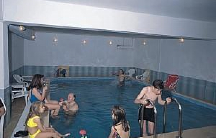 LADIN HOTEL