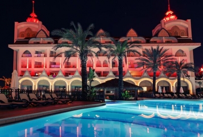Side Crown Charm Palace