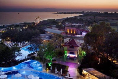 Sueno Beach Side