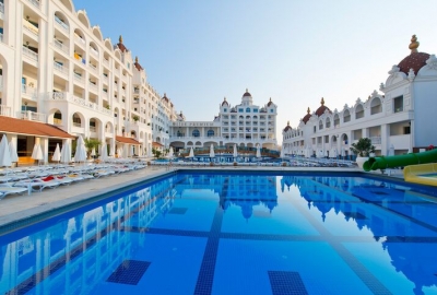Side Premium Resort