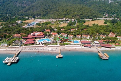 Crystal Flora Beach Resort