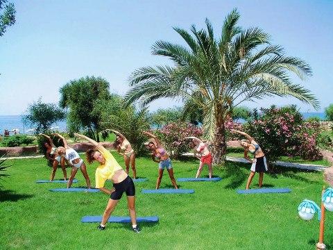 MAHBERi BEACH HOTEL