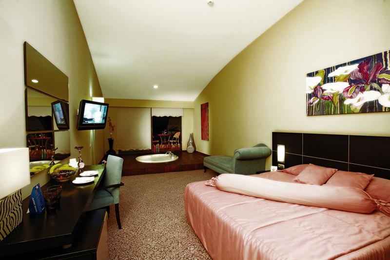 LiMAK ATLANTiS HOTEL