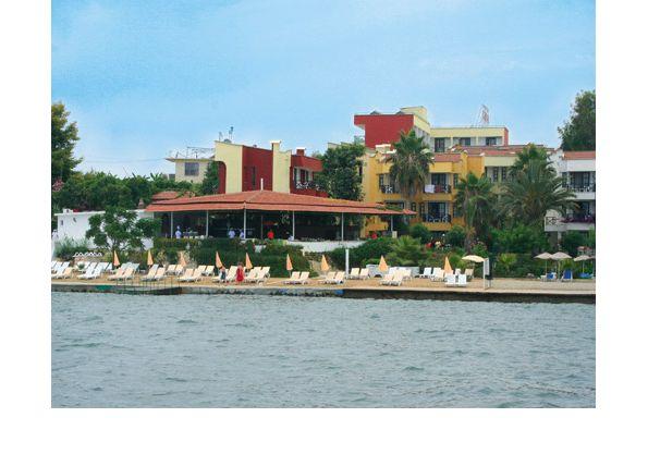 CLUB CEMAR BEACH