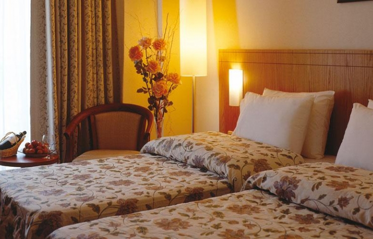 VICTORIA CLUB RESORT HOTEL