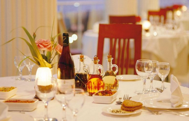 VICTORIA CLUB RESORT HOTEL