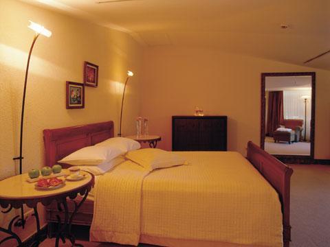 TURKiZ HOTEL THALASSO CENTRE & MARiNA