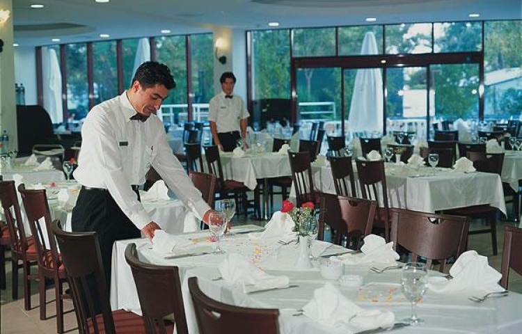LA MER HOTEL 