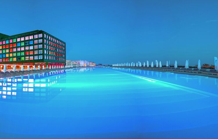 ADAM & EVE HOTEL