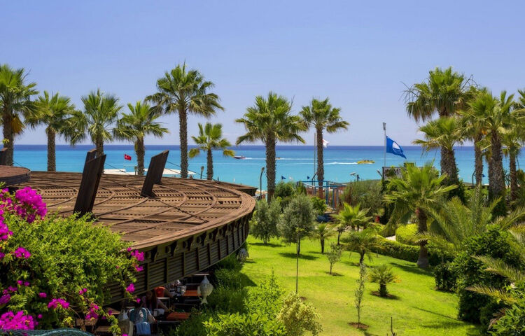 Mukarnas Resort & Spa Hotel