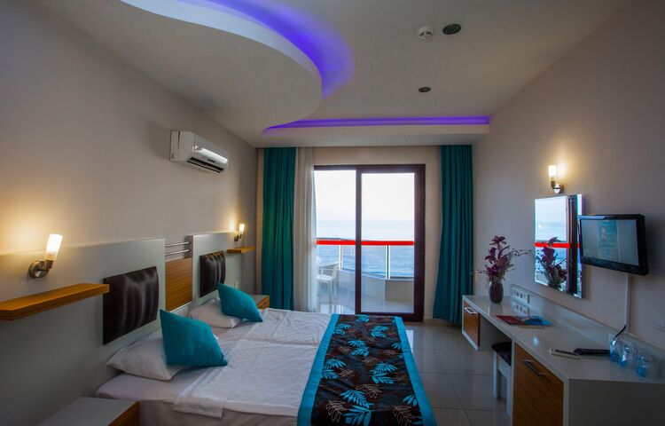 Kleopatra Ada Beach Hotel