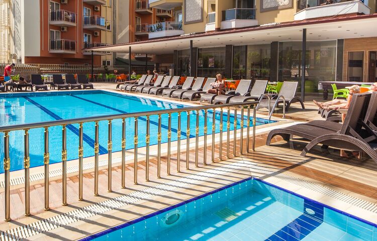 Kleopatra Ada Beach Hotel