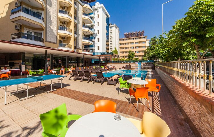 Kleopatra Ada Beach Hotel