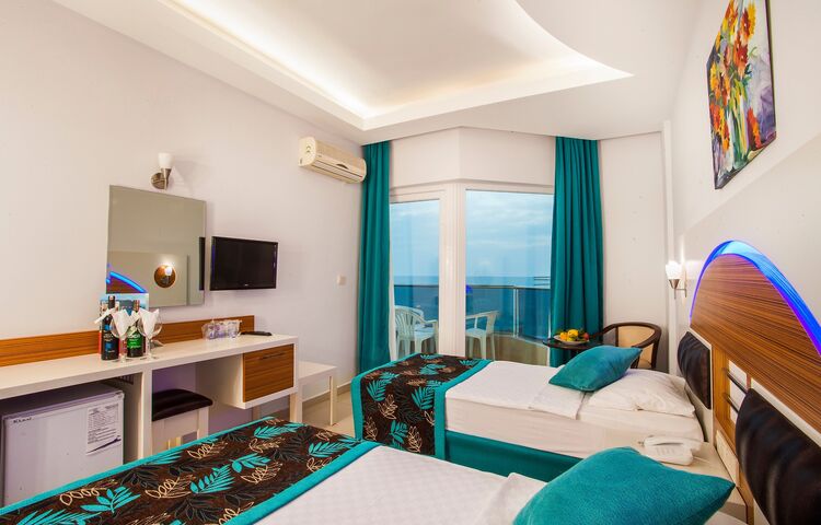 Kleopatra Ada Beach Hotel