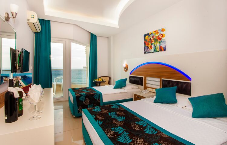 Kleopatra Ada Beach Hotel