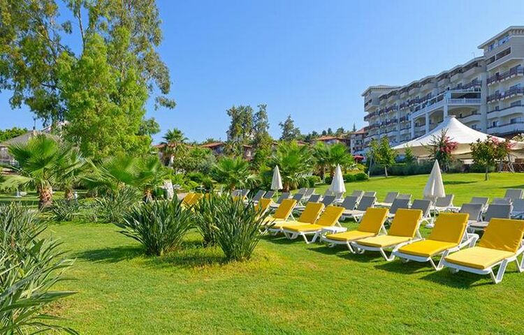 Justiniano Deluxe Resort