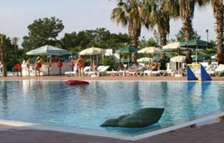 NAUTILUS HOTEL