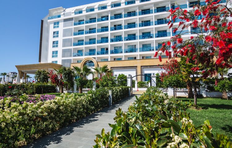 The Lumos Deluxe Resort Hotel