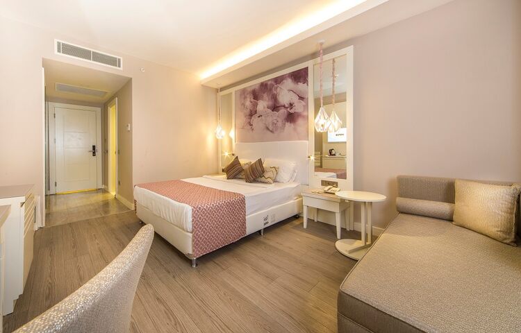 Diamond Premium Hotel & Spa