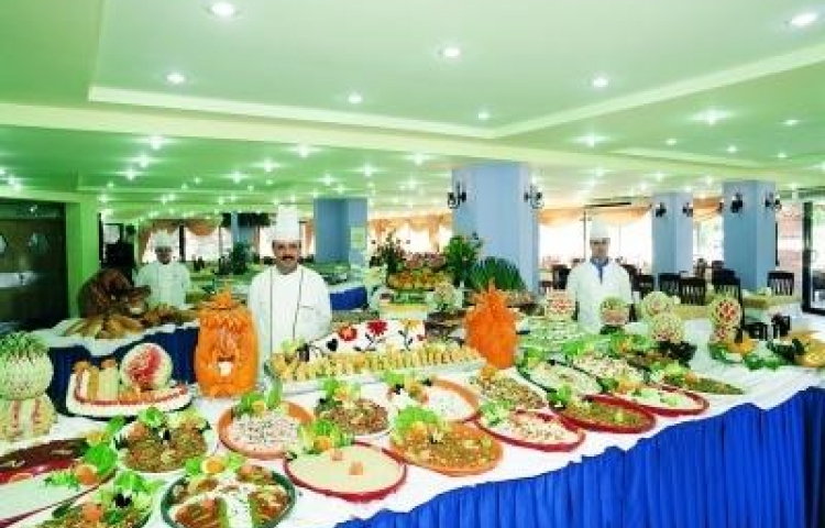 SANDY BEACH HOTEL