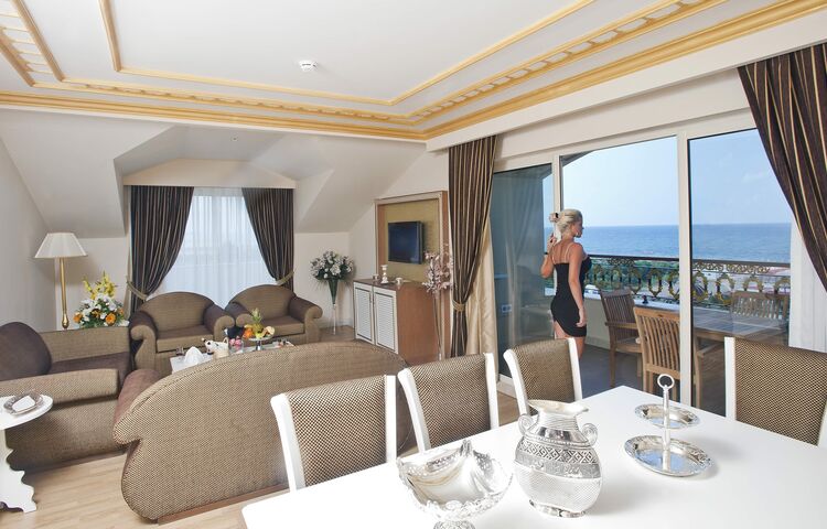 Crystal Palace Luxury Resort Spa