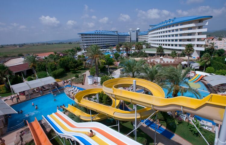 Crystal Admiral Resort Suites Spa