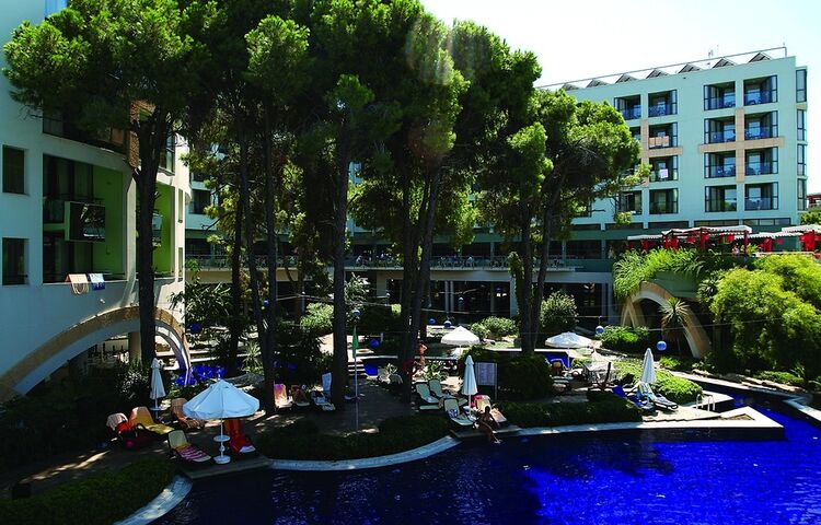 Limak Atlantis Deluxe Hotel