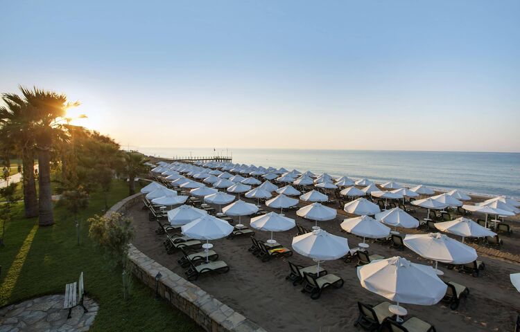 Crystal Tat Beach Golf Resort & Spa