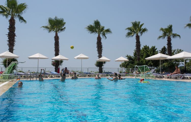 Club Falcon Hotel