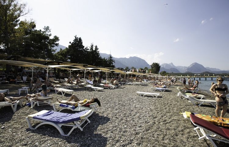 Palmet Beach Resort Hotel
