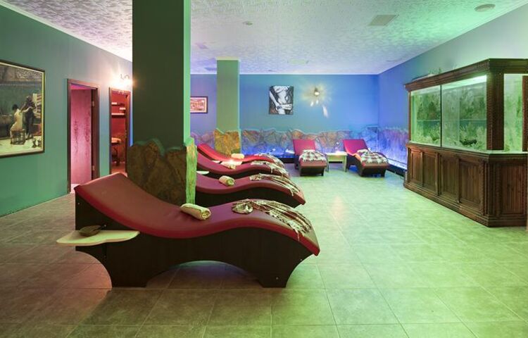 Sailor's Beach Club