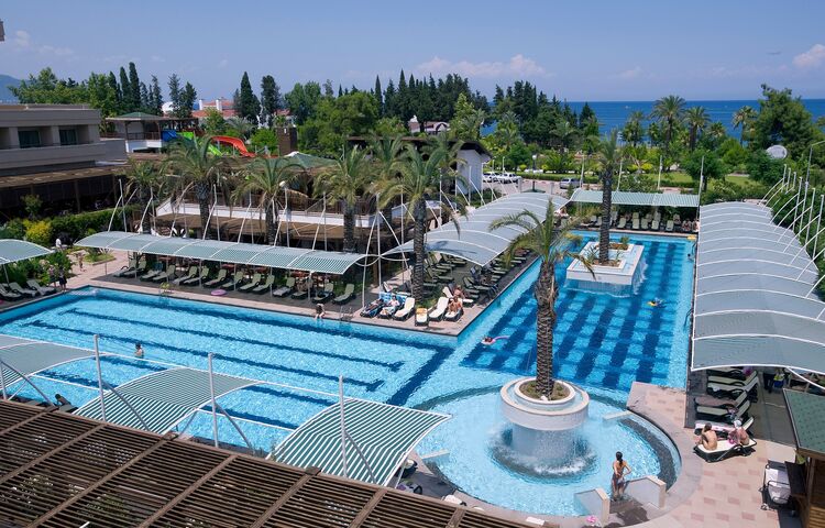 Crystal Deluxe Resort Spa Hotel