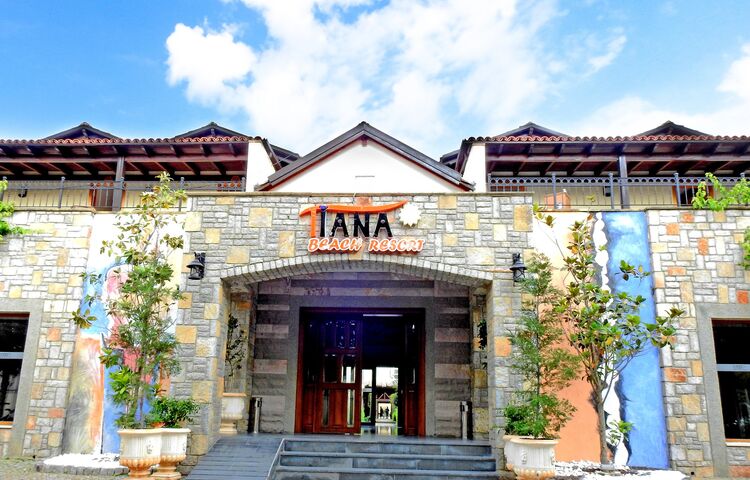 Tiana Beach Resort