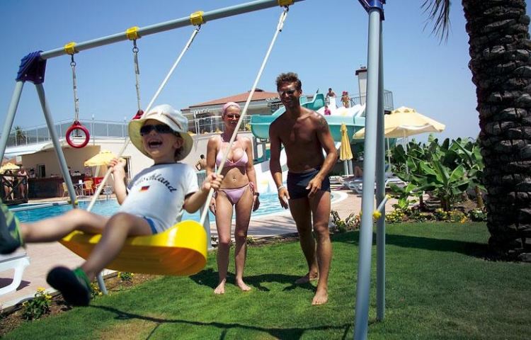 VICTORIA CLUB RESORT HOTEL