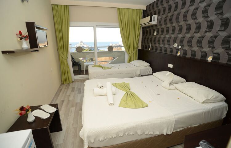 Club Green Gold Hotel