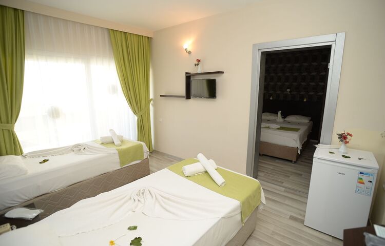 Club Green Gold Hotel