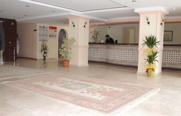 LOYAL HOTEL