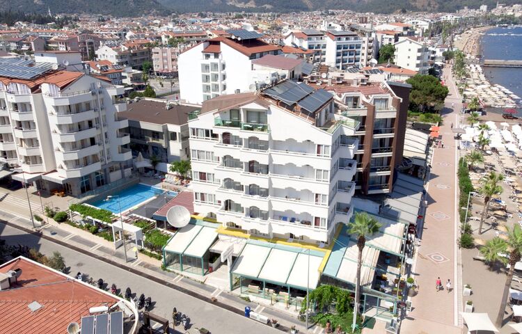 Honeymoon Beach Hotel