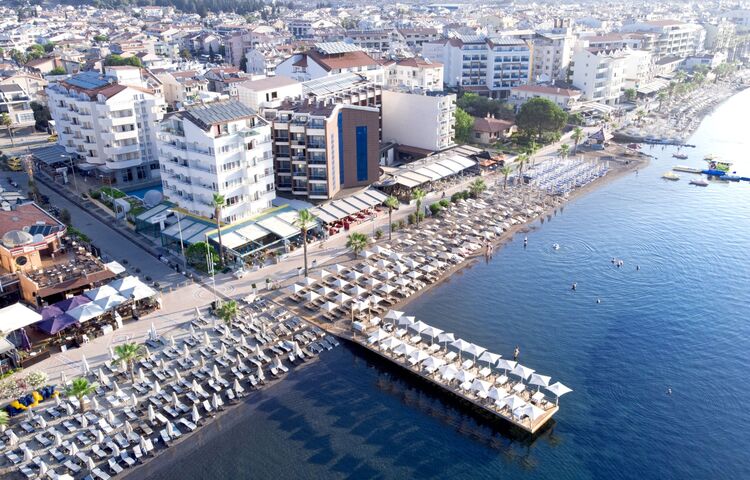 Honeymoon Beach Hotel