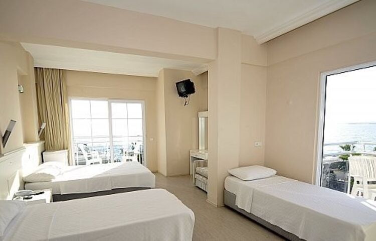 Makri Beach Hotel