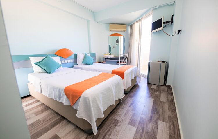 Temple Class Hotel