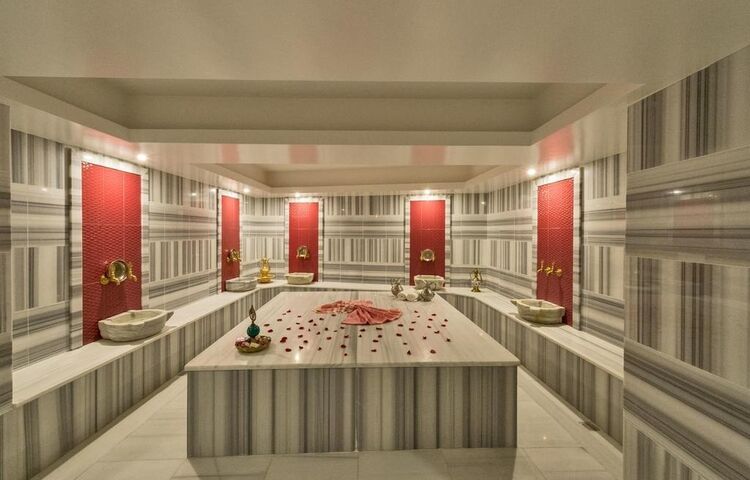Great Fortune Hotel And Spa